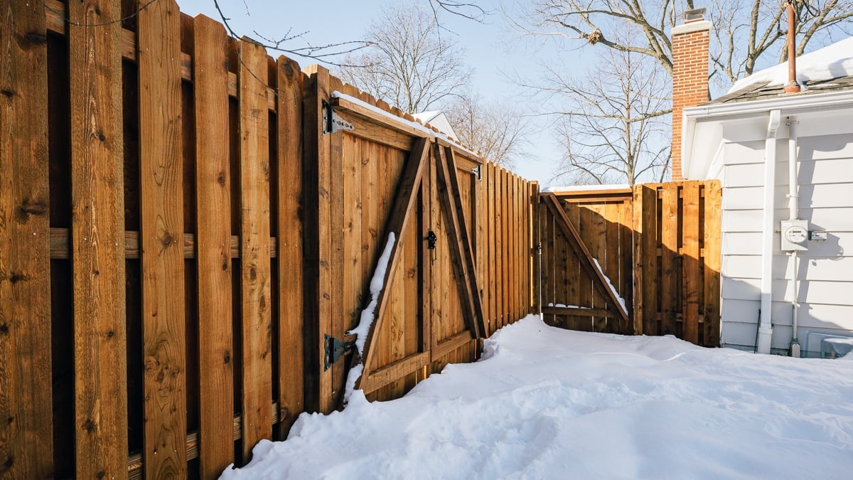 Wood Shadowbox Fence Milwaukee Fence Finders